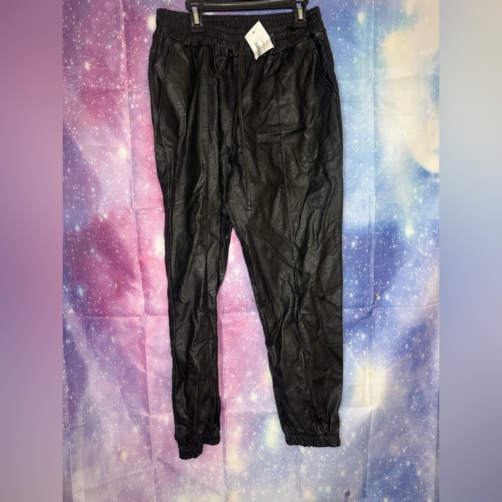 New Boohoo seam front leather look luxe joggers 🛍